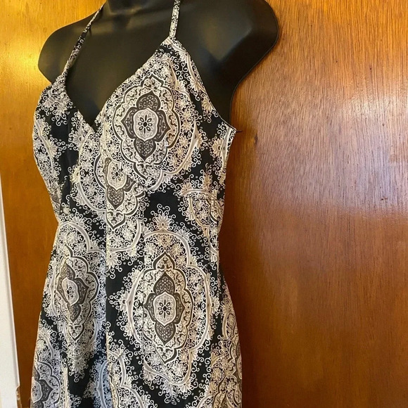 H&M Elegant Halter Neck Knee Length Dress Timeless Blue and White Baroque Print - Picture 11 of 16